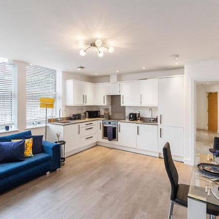 Modern Flat In Central Golders Green London Bagian luar foto