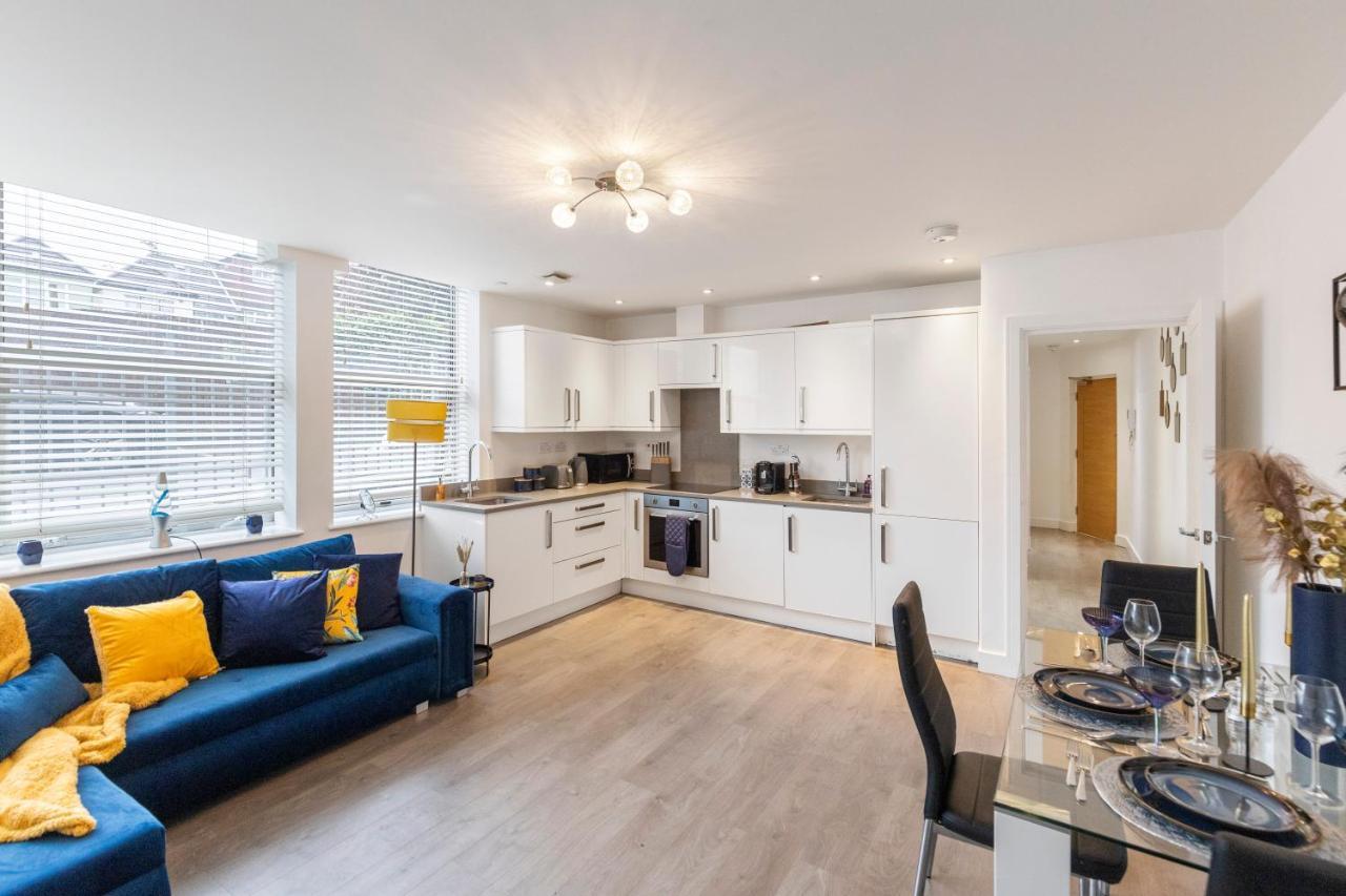 Modern Flat In Central Golders Green London Bagian luar foto