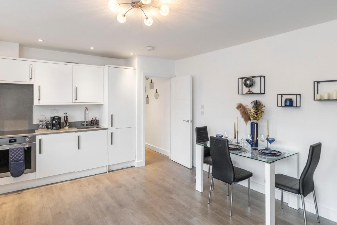 Modern Flat In Central Golders Green London Bagian luar foto