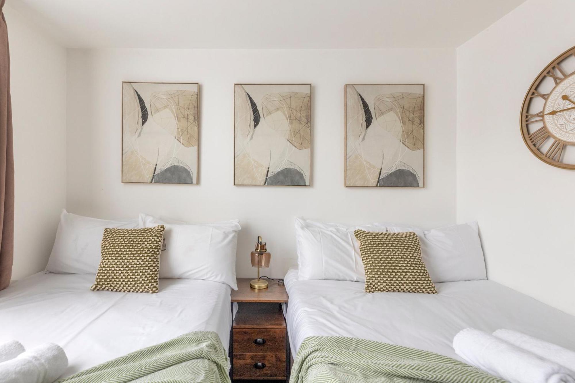 Modern Flat In Central Golders Green London Bagian luar foto